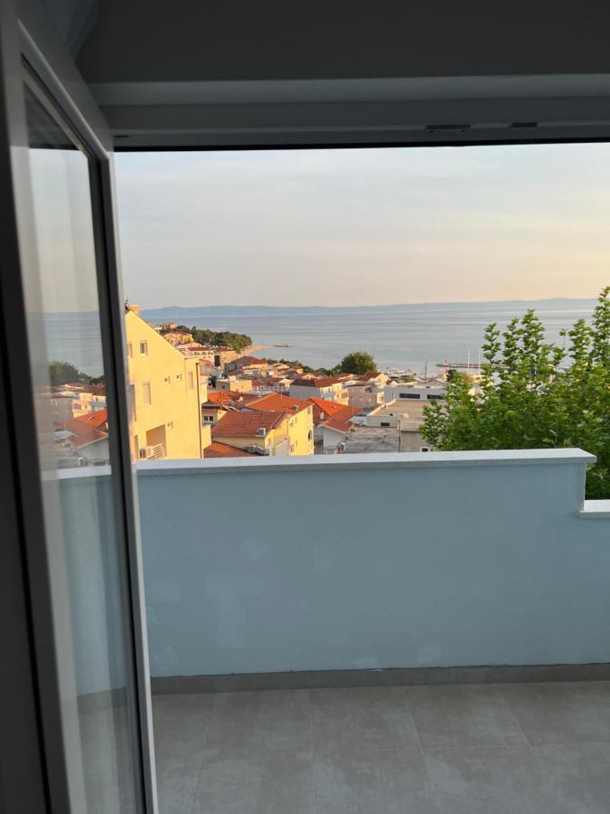 Apartment Lena Baska Voda Bagian luar foto