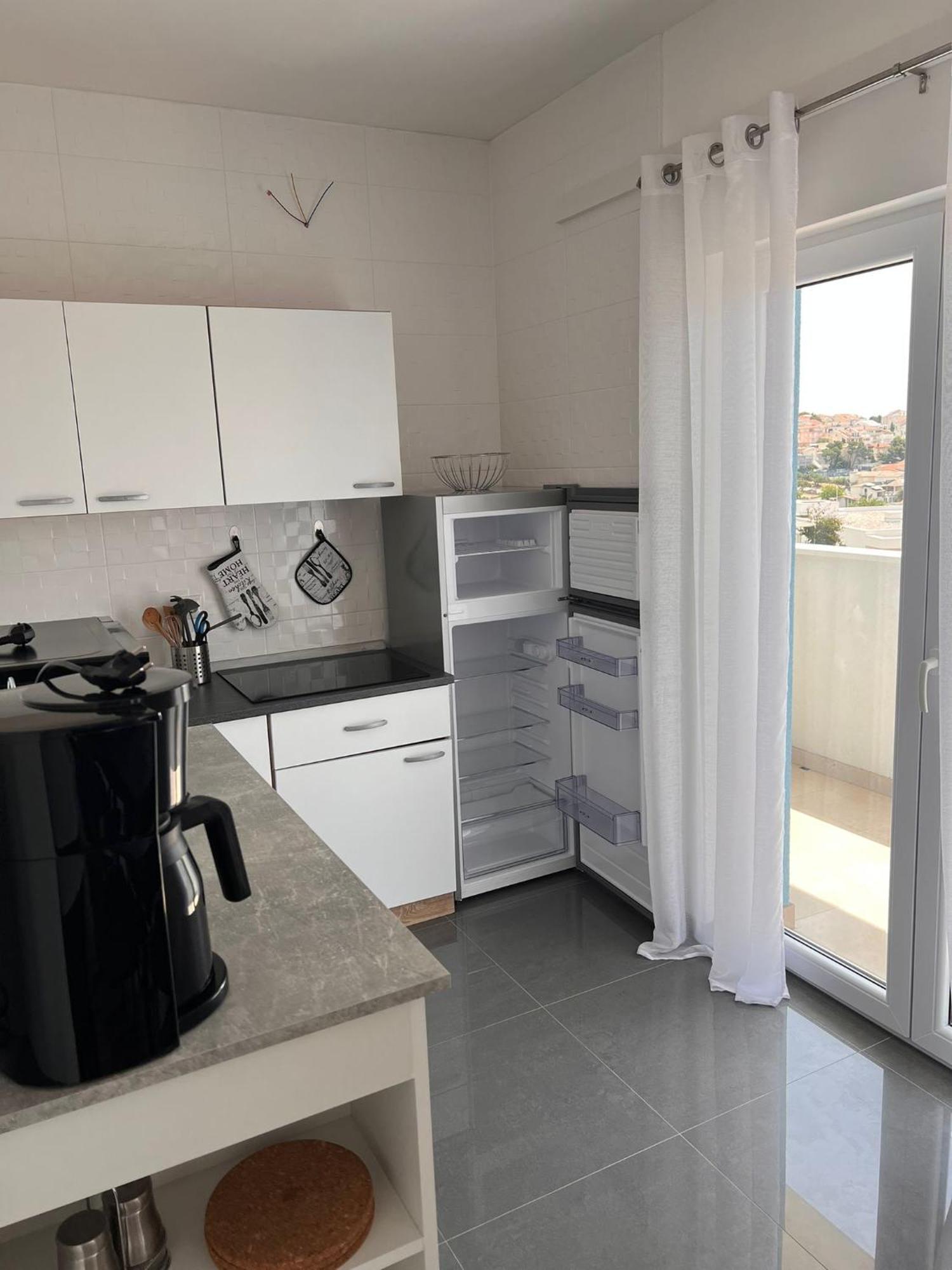 Apartment Lena Baska Voda Bagian luar foto