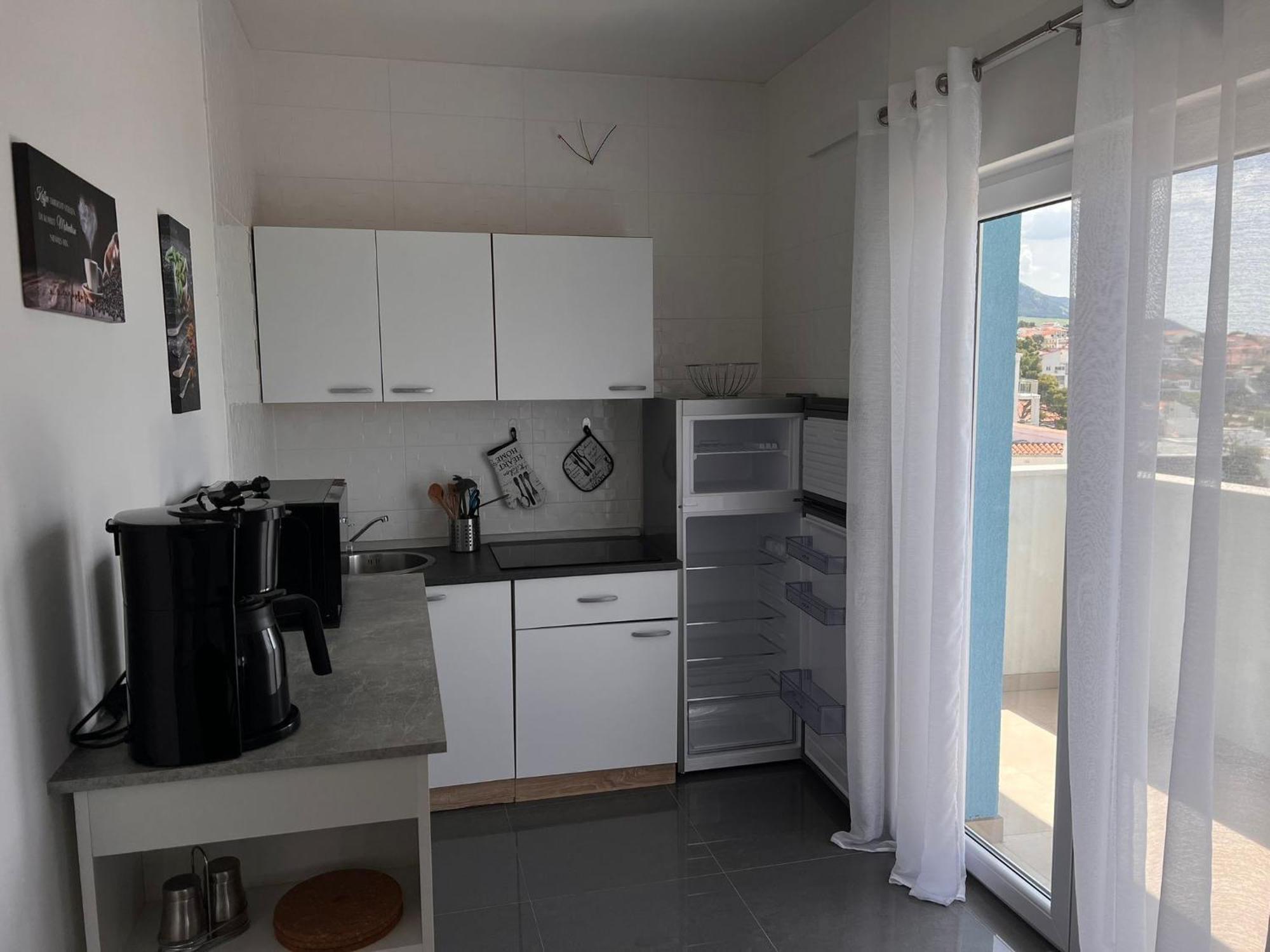Apartment Lena Baska Voda Bagian luar foto